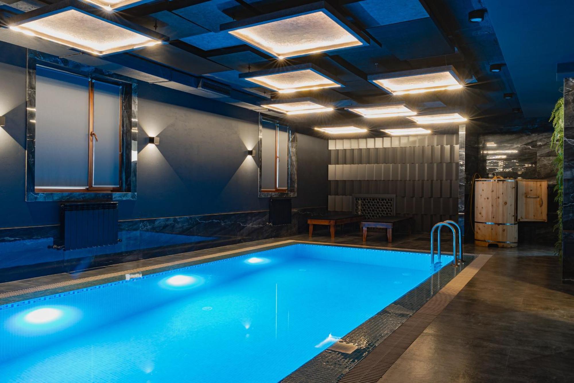 Altair Hotel シムケント エクステリア 写真